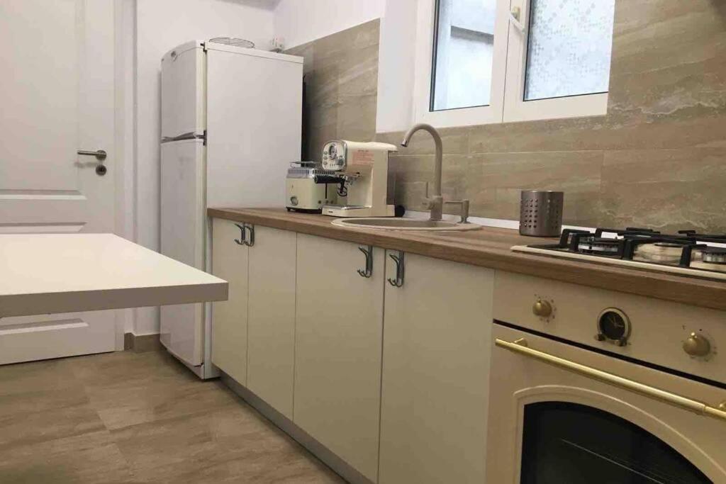 Magheru Cozy New Apartament 2 Rooms Bukarest Eksteriør billede